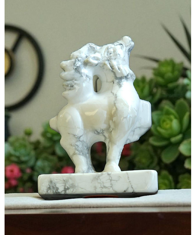 Reindeer howlite carving