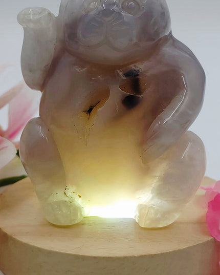Lucky cat agate carving lrg