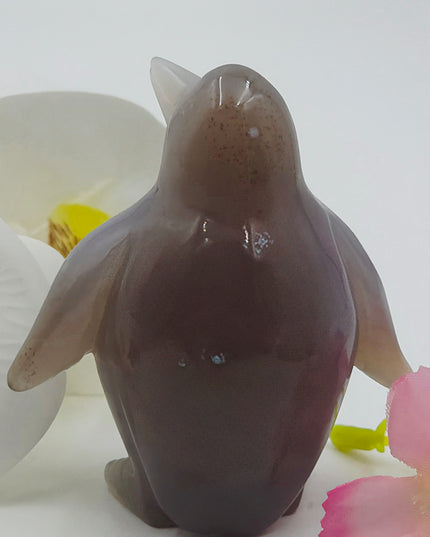 Agate penguin carvings