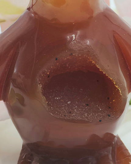 Carnelian penguin carving