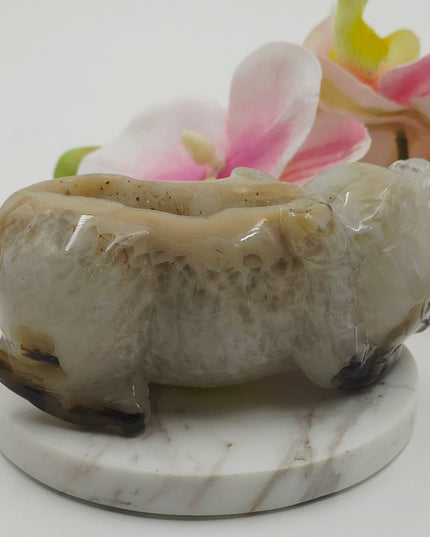 Chinese dragon agate carving