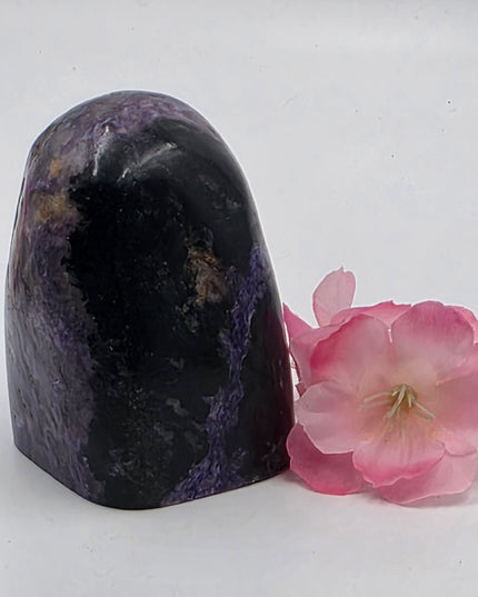 Charoite freeforms