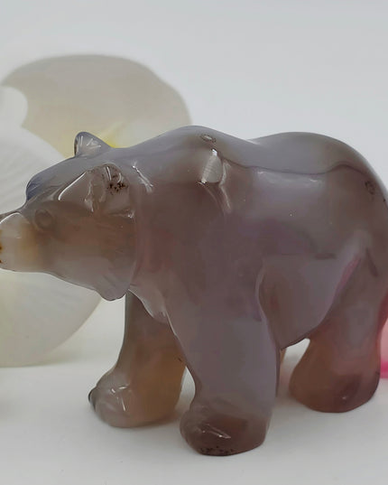 Agate bear carvings