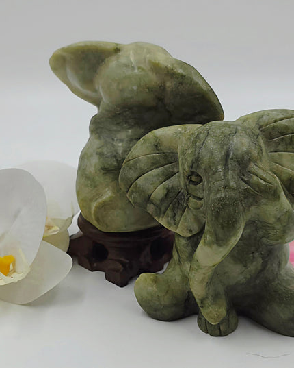 Serpentine elephant carvings