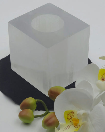 Salenite candle/sphere holders