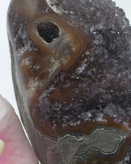 Amethyst with hemitite