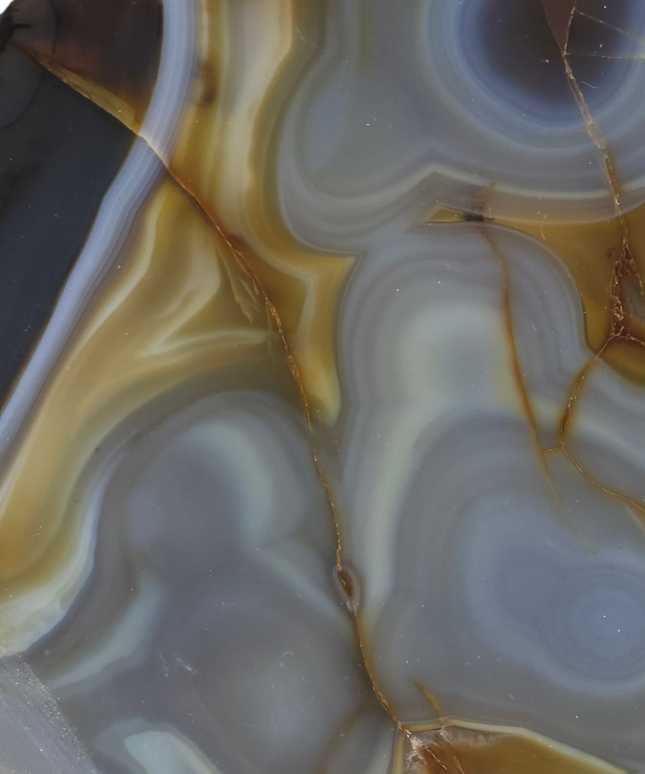 Unique agate slice