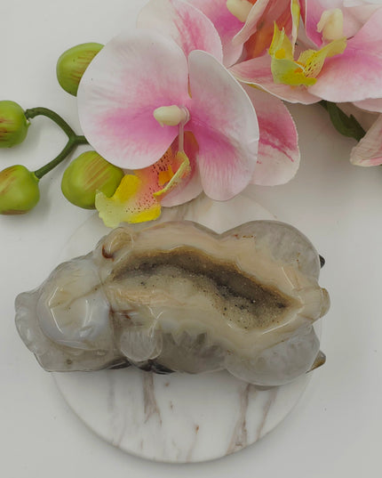 Chinese dragon agate carving