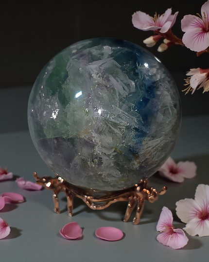 Feather fluorite sphere