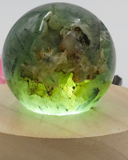 Prehnite sphere