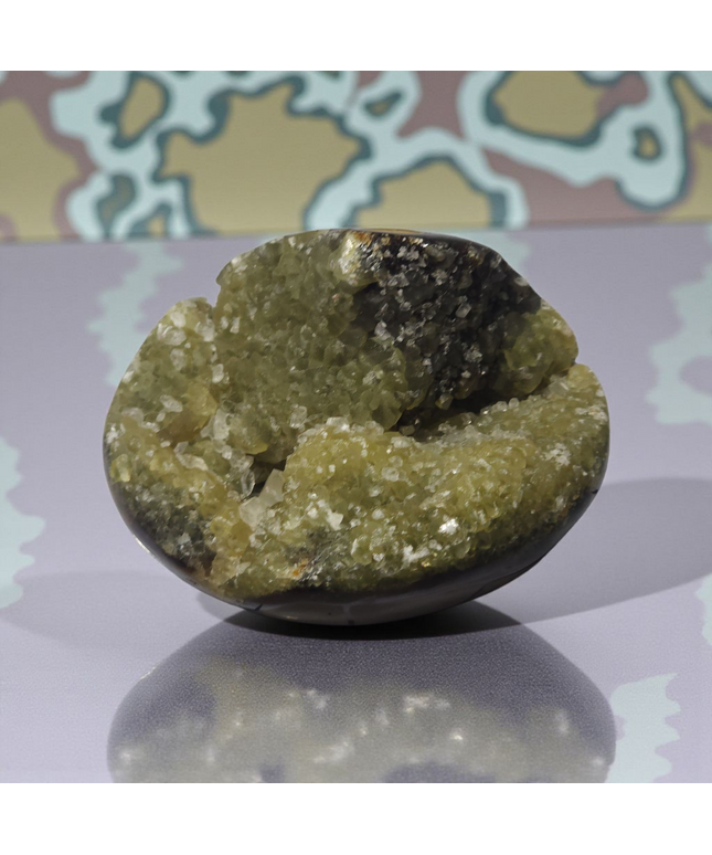 Septarian with calcite teeth