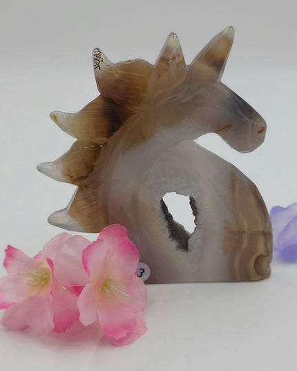 AGATE UNICORN FREESTANDING CARVINGS