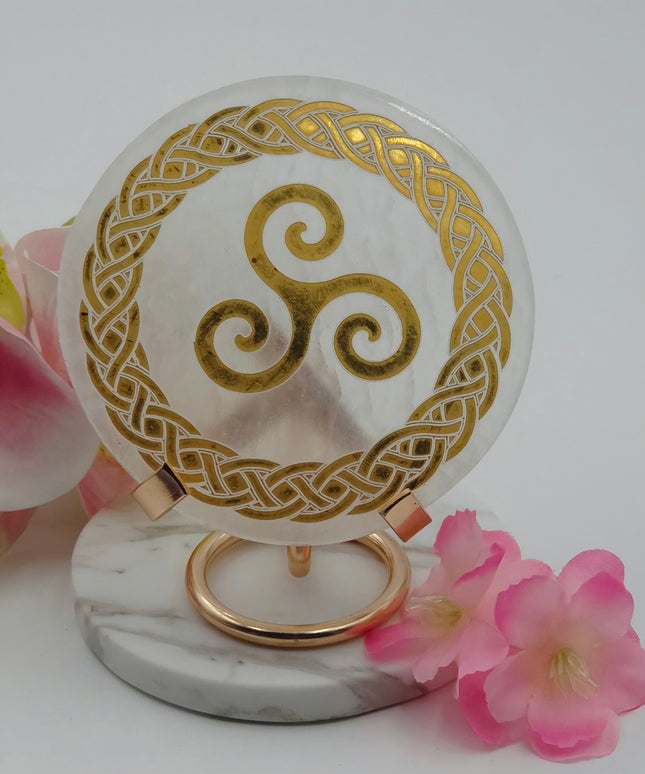 Salenite charging plates