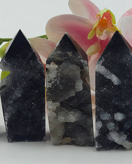 Black chalcedony towers