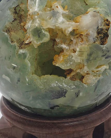 Prehnite sphere