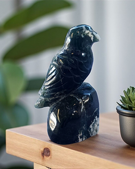 Moss agate bird