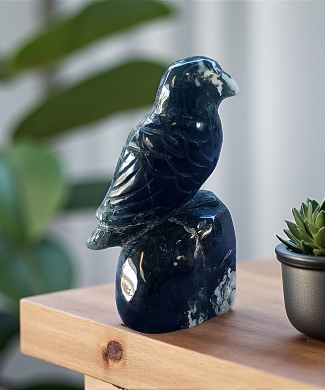 Moss agate bird