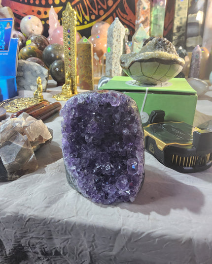 Amethyst geode