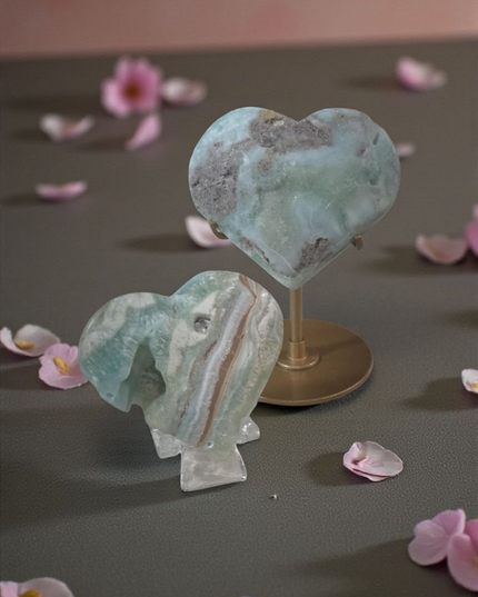 Caribbean calcite hearts