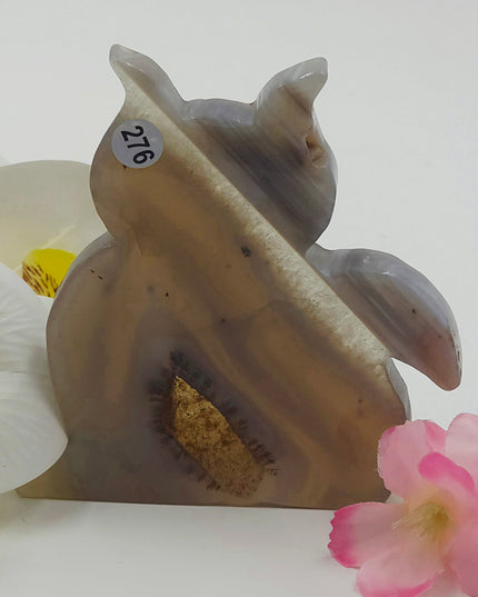 Agate cat carving
